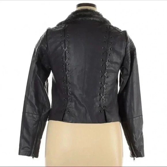 Torrid Faux Leather & Fur Corset Lace Up Biker Style Jacket 00 Goth - Picture 3 of 8